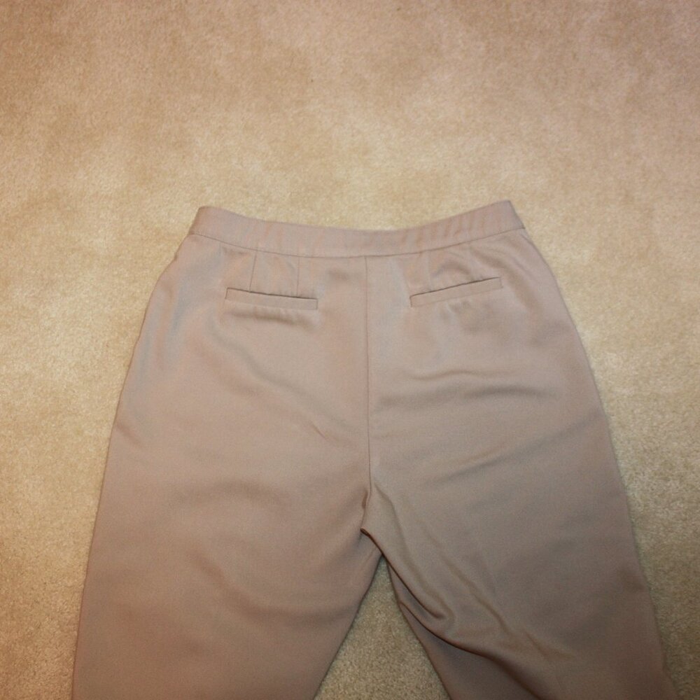 Ruby Rd size 8 beige basic capris - Picture 8 of 11